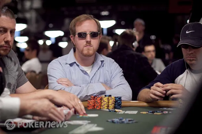 A Hand from the WSOP with Andrew Brokos 0001