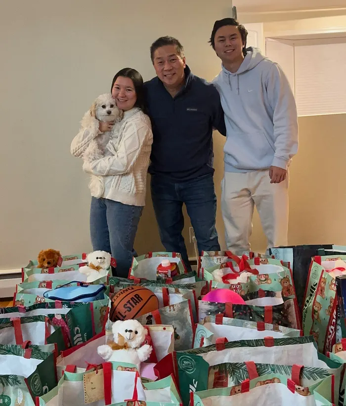 Bernard Lee & his children.