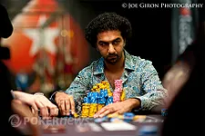 PCA 2012 Main Event (Jour 2) : Faraz Jaka seul au monde
