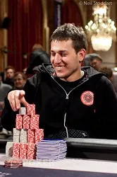 WSOP Jour 18 : Charette couronné et Nguyen à une marche du bracelet 104