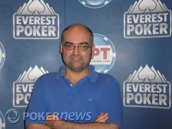 Manuel Santana, un simpático ajedrecista y jugador de poker de Las Palmas... hemos estado hablando de Jeff Sarwer