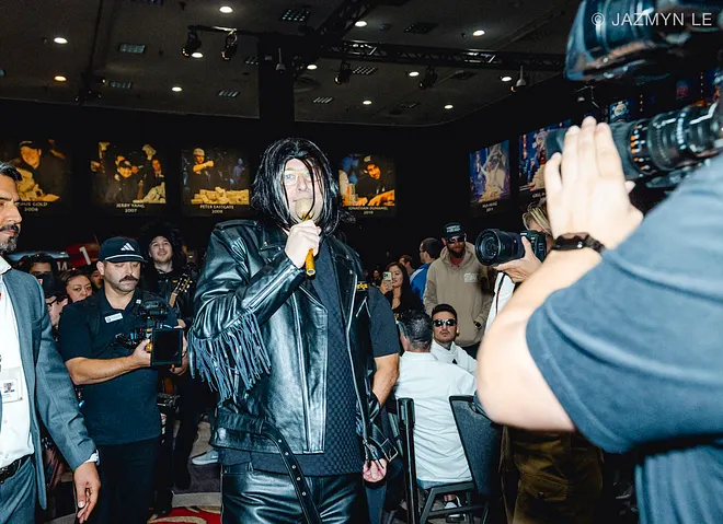 Phil Hellmuth Main Event Entrance
