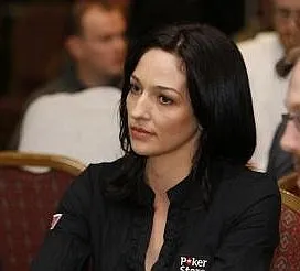 PaddyPower.com Irish Poker Open, Day 2: Bradshaw, Brooke-Pearce Share Lead 0001