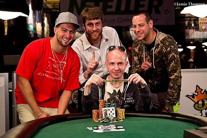 Alex Bolotin Vence Evento #6: $1,500 No-Limit Hold'em Shootout ($259,211) 0001