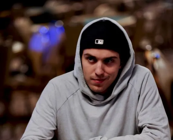 WSOP Evento #11: Guillaume Rivet Vai à Frente 0001