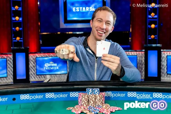 Brett Apter Wins First Bracelet in Event #17: $1,500 No-Limit Hold'em Shootout