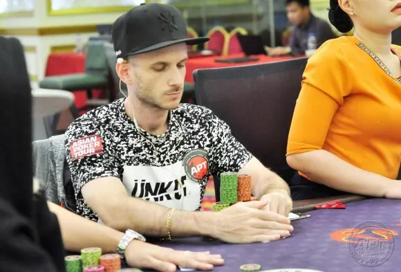 APT Vietnam : Deux Français raflent un milliard, le titre pour un Japonais 0001