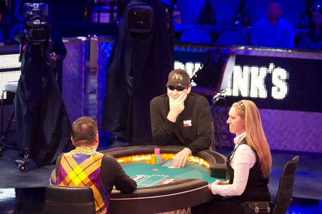 Hellmuth Storming Back