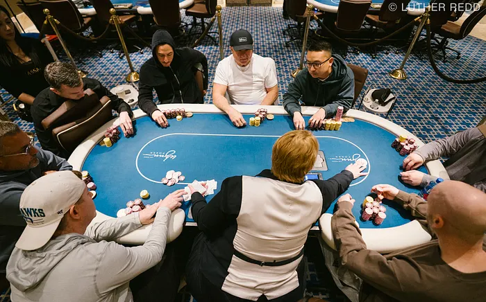 The Wynn poker room in action