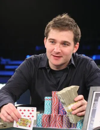 Tournoi WPT Doyle Brunson Five Diamond Poker Classic - Eugene Katchalov surclasse ses adversaires 0001