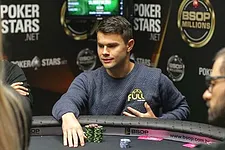 Gustavo "22ehnutzz" Mastelotto