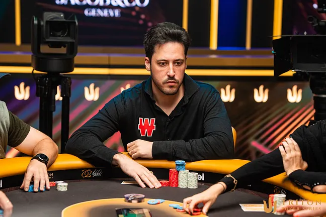 Adrian Mateos
