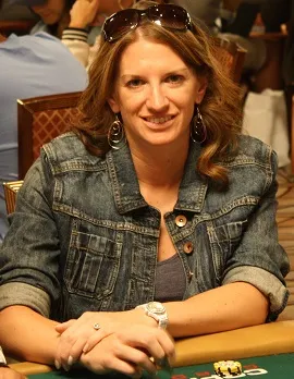 Faces in the Crowd: 'Big Show' and a Black Friday Refugee in The Colossus 104