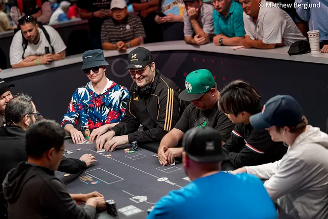 Feature Table Horseshoe Main Room, Phil Hellmuth