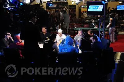 EPT Barcelone 2008 Live - La table finale en direct 101