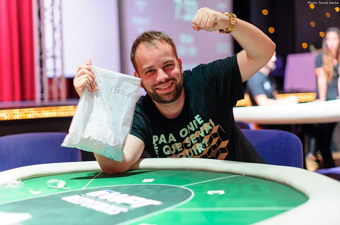 Luís Fernandes Garantiu a Maior Stack do Dia 1B