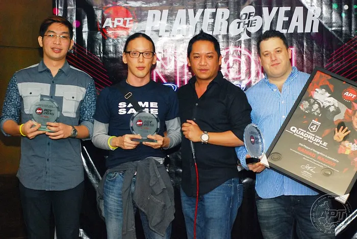 John Tech, Iori Yogo, Lloyd Fontillas et Sam Razavi (de G. à D.) - APT