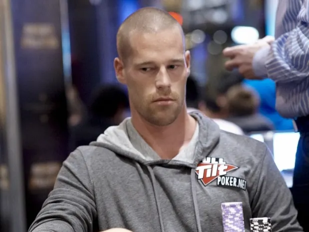 Online Railbird Report : Hansen e Antonius Mantêm os Jogos Vivos 0001