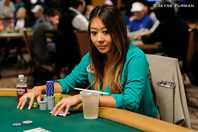 Maria Ho is off to a good start on Day 2.