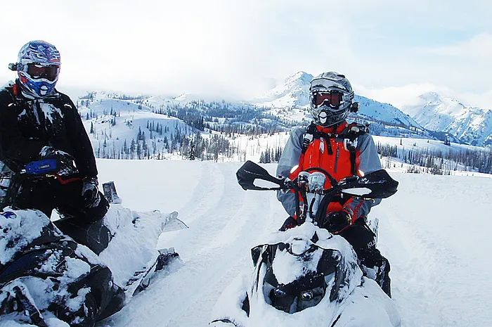 Snowmobile Poker Run in Oregon on Saturday 0001