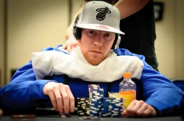 NAPT Mohegan Sun  Day 2 - Aaron Overton au dessus de tout le monde 0001