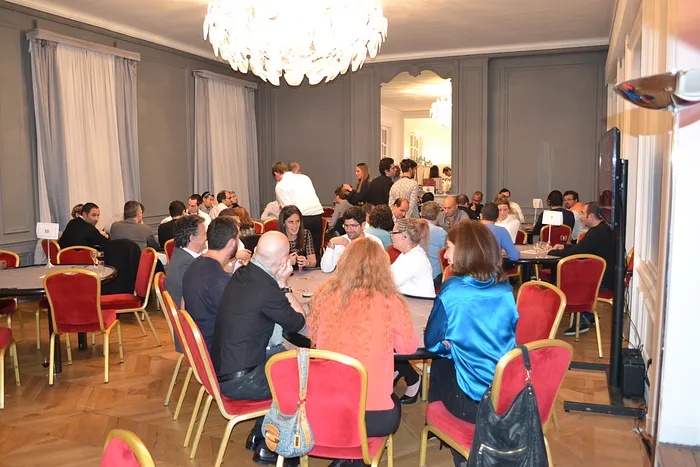 L'une des salles de tournoi