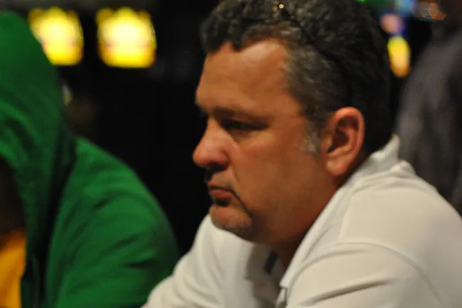 Michael Benton flopped two pair with KT.