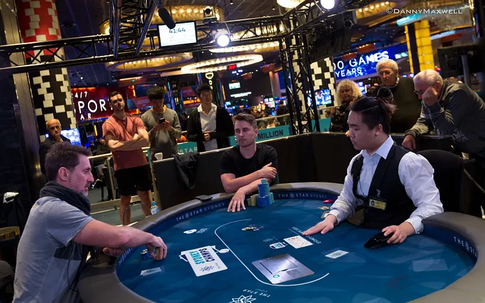 Mark Lassau - Hamish Crawshaw Heads Up