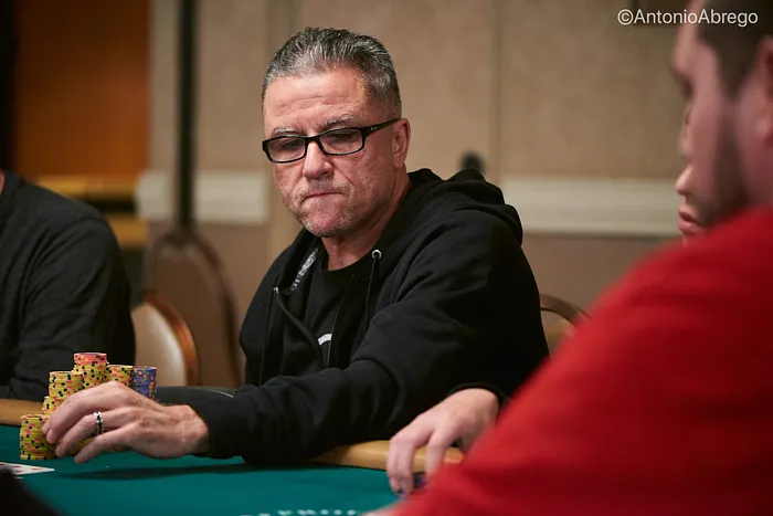 Eli Elezra competing in the 2018 WSOP.