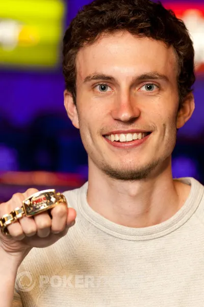 Rétro Poker 2012 : Juin,12ème bracelet WSOP pour Hellmuth 103