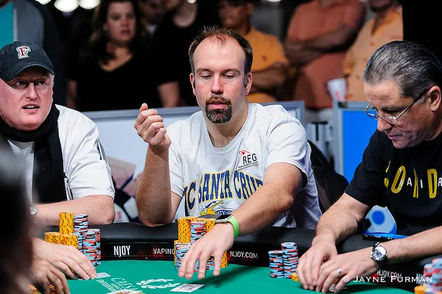 WSOP - Jour 38 : Pas de Finale pour Michel Abécassis et Yann Brosolo, super départ de... 101