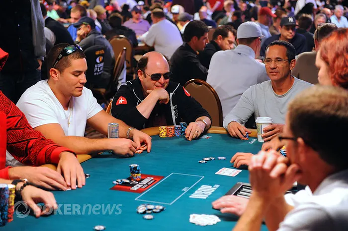 Main Event WSOP 2011 (Jour 2a) : Darcourt et Albertini dans le Top 5 106