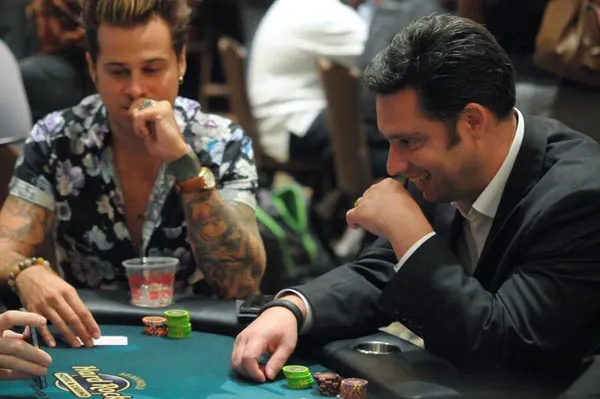 Director de Marketing do Poker do Seminole Paga a Fatura dos $2,500,000 de Overlay?! 0001