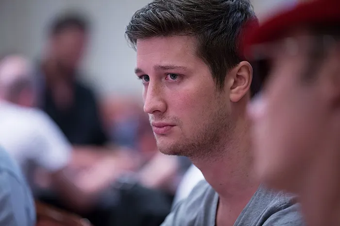 WSOP : Les Français Louis Linard et Dan Abouaf a 18 left du 6-Max à 5000$ 0001