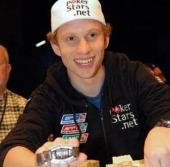 2008 WSOP Main Event Day 9: Peter Eastgate Becomes Youngest-ever ME Winner 0001