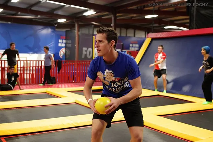 Mike McDonald - Jules Pochy