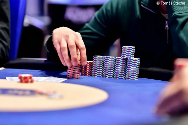 Tobias Peters chip stacking