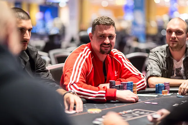 Timur Caglan third in chips after Day 1b