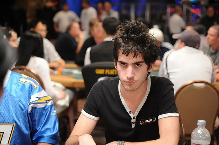 Alexonmoon Ganhou $511,000 nas Mesas de 8-Game e Triple Draw 0001