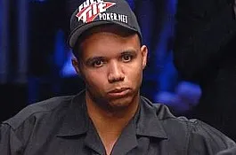 WSOP 2009, Día 8 Evento Principal: Ivey avanza a la mesa final así como Moon alcanza un liderato Aplastante 0001