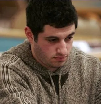 2008 WSOP Event #28 $5,000 Pot-Limit Omaha w/ Rebuys, Day 2: Galfond Pulls Ahead 0001