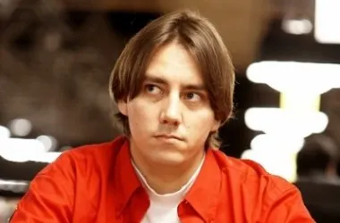 Bodo Sbrzesny : Poker online vs. poker live (stratégie poker) 0001