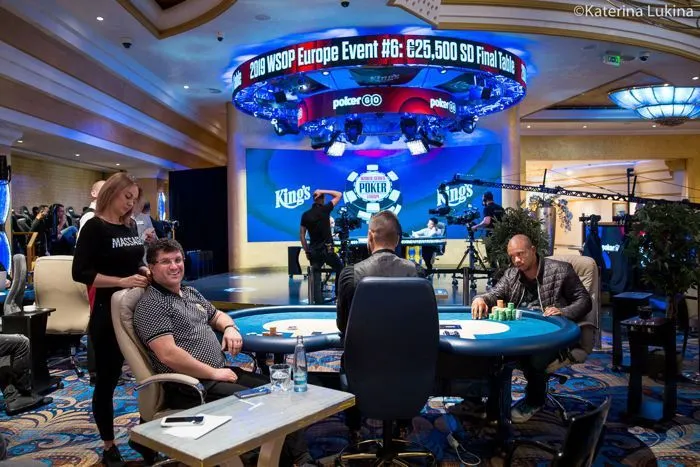 Leon Tsoukernik e Phil Ivey