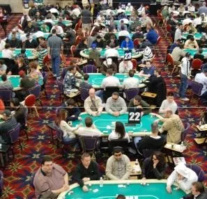 LA Poker Classic Day 1: Nam, Negreanu Lead 0001