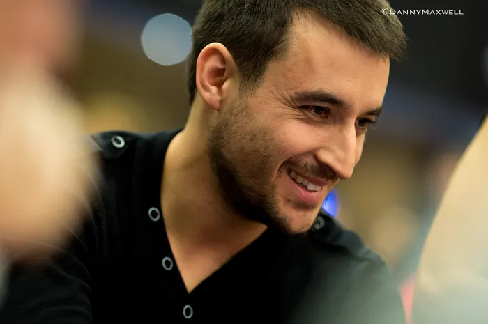 Rémi Castaignon au pied du podium du WSOP Event #25, le bracelet pour Michael Gagliano, Sonny Franco 17e 0001