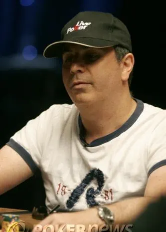 WSOP 2008 Live - Stéphane Tayar en table finale du 2.000$ NLHE (#23) 0001