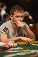 WSOP Jour 15 : Bertrand "Elky" Grospellier bien placé dans le 2.500$ Stud 104