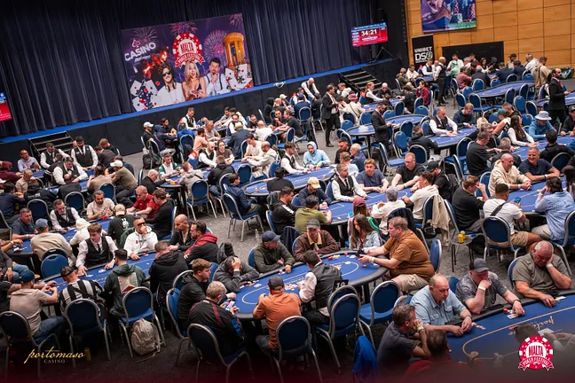 Tournament Room - MPF