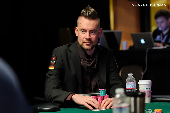 WSOP What to Watch For: George Danzer Guns for #2; $10K Heads-Up, Dealer’s Choice Begin 0001
