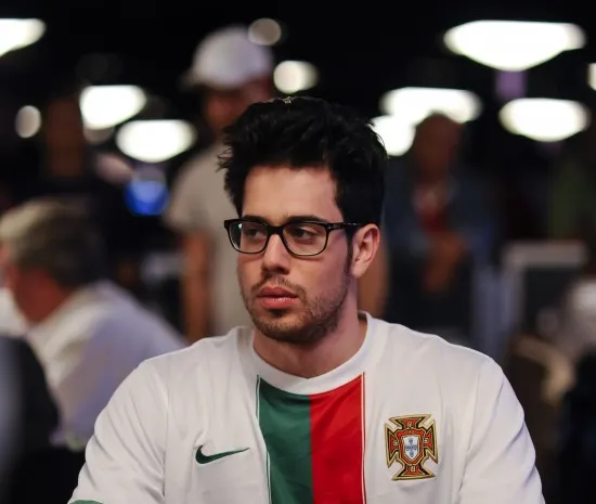 No Evento #57 sobram 25 jogadores e Nick Schulman é o líder 0001